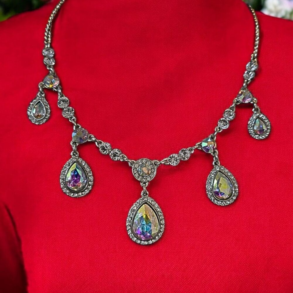 CAROLEE NEW YORK Iridescent Silver Frontal Pear Drop Elegant Necklace​​